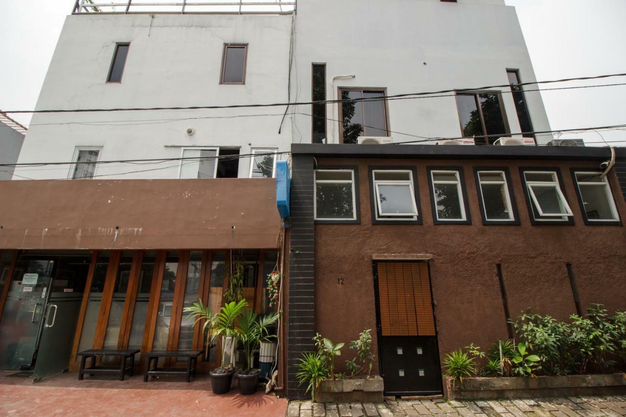 Reddoorz Syariah At Taman Bendungan Asahan Jakarta Exterior photo
